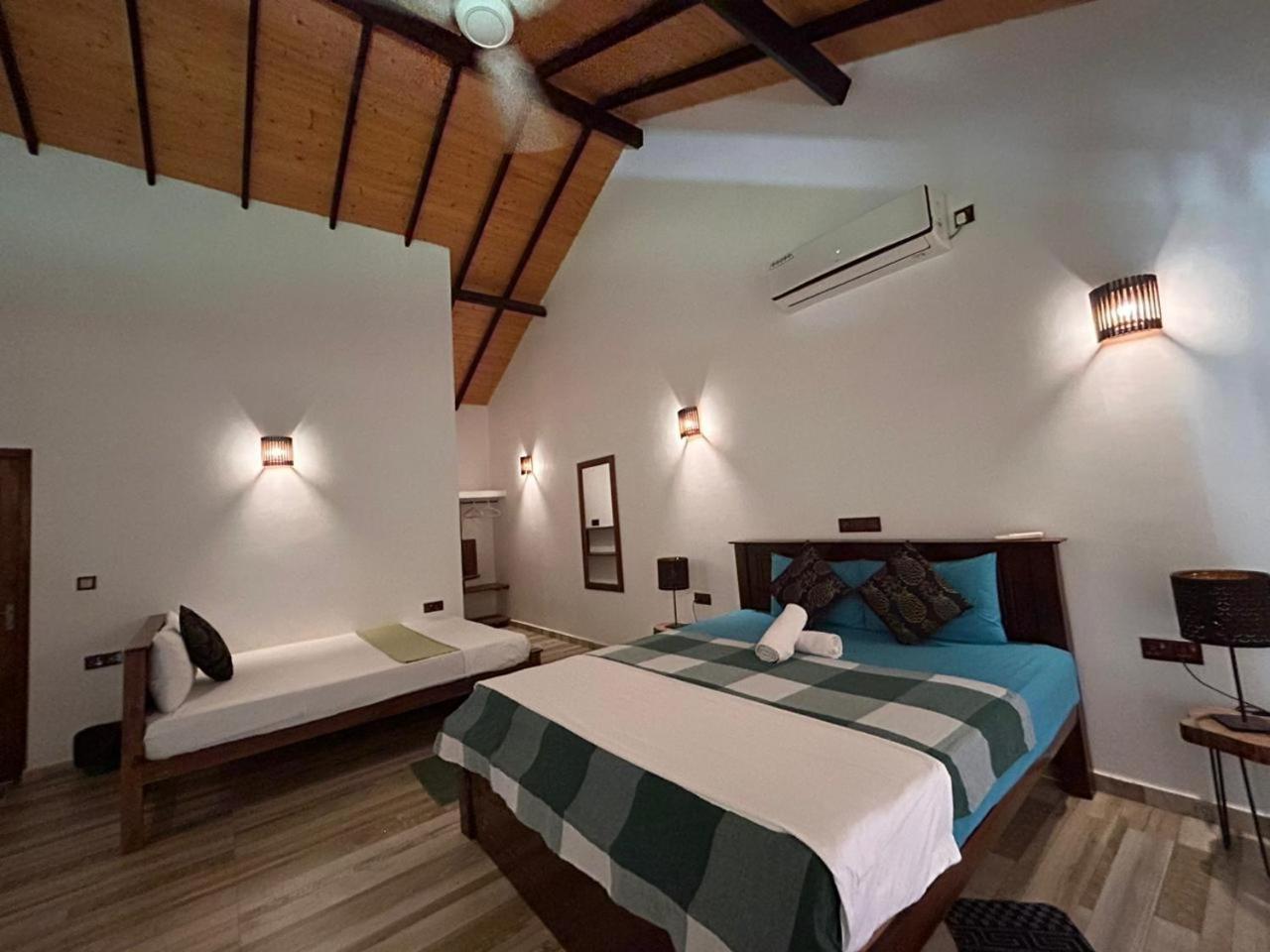 Hotel Blu Marine Nilaveli à Trincomalee Extérieur photo